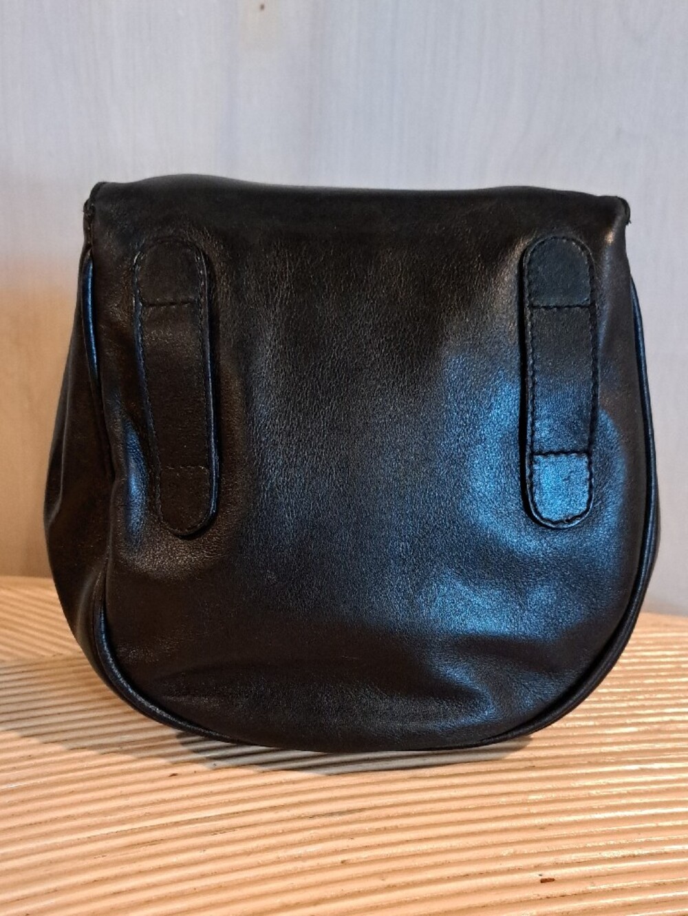 Gucci Vintage Black Calfskin Horsebit Belt Bag with Fringe - Picture 2 of 11